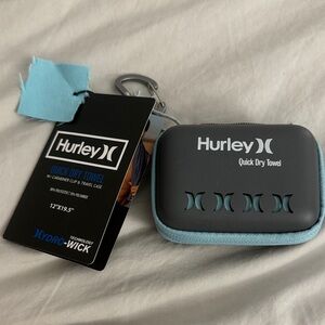Hurley Hydro-Wick Quick Dry Towel with Case - Black and Blue